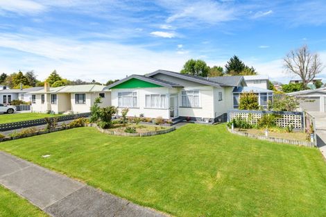 Photo of property in 5 Fairview Avenue, Feilding, 4702