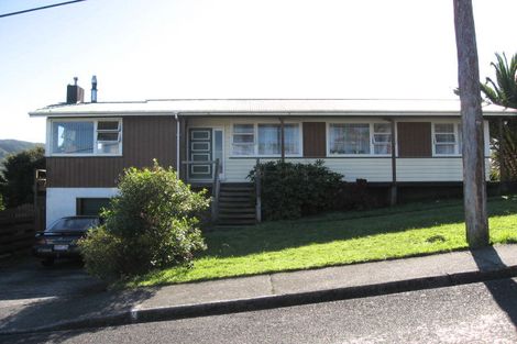 Photo of property in 16 Lord Street, Stokes Valley, Lower Hutt, 5019
