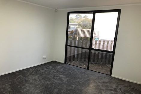 Photo of property in 30 Devonshire Road, Unsworth Heights, Auckland, 0632