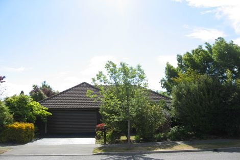 Photo of property in 111 Royal Park Drive, Parklands, Christchurch, 8083