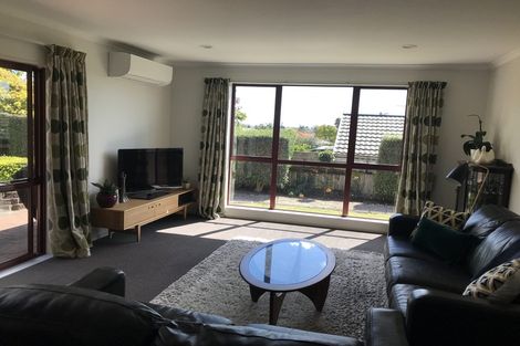 Photo of property in 22 Amberley Crescent, Bethlehem, Tauranga, 3110