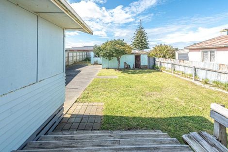 Photo of property in 12 Morgan Street, Castlecliff, Whanganui, 4501