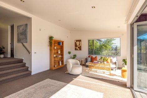 Photo of property in 27 Ocean Road, Surfdale, Waiheke Island, 1081