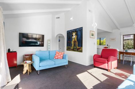 Photo of property in 147a Victoria Street, Cambridge, 3434