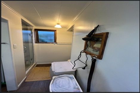 Photo of property in 42 Compton Street, Hillcrest, Auckland, 0627
