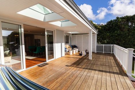 Photo of property in 16 Tisdall Street, Karori, Wellington, 6012