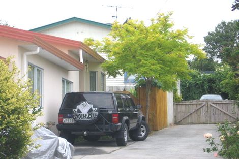 Photo of property in 17 Windy Ridge Road, Glenfield, Auckland, 0629