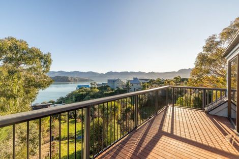 Photo of property in 4 James Drive, Diamond Harbour, Lyttelton, 8971