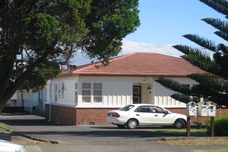 Photo of property in 1/36 Delta Avenue, New Lynn, Auckland, 0600