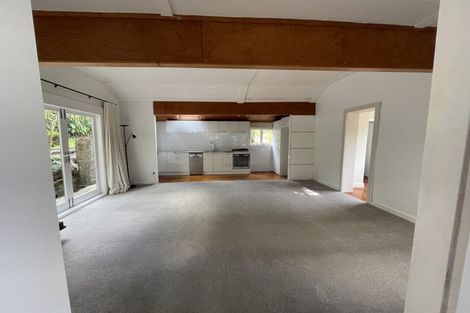 Photo of property in 23 Inkster Street, Birkenhead, Auckland, 0626