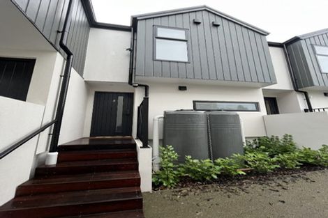 Photo of property in 2/48 Glen Road, Stokes Valley, Lower Hutt, 5019