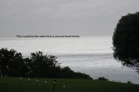 Photo of property in 24 Dudley Crescent, Cable Bay, 0420