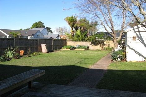 Photo of property in 73 Bayswater Avenue, Bayswater, Auckland, 0622