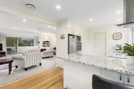 Photo of property in 13 Kowhai Street, Tawa, Wellington, 5028