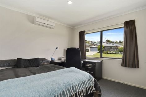 Photo of property in 27 Amberley Crescent, Bethlehem, Tauranga, 3110