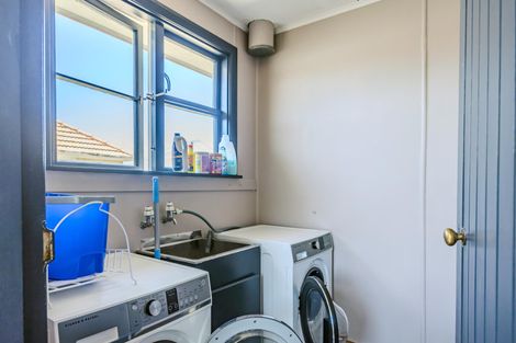 Photo of property in 12 Harlech Street, Oamaru North, Oamaru, 9400