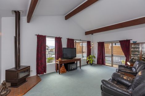 Photo of property in 12a Kohutuhutu Road, Raumati Beach, Paraparaumu, 5032