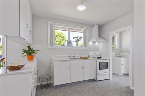 Photo of property in 1/17 Tyrone Street, Belfast, Christchurch, 8051