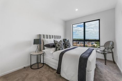 Photo of property in 28 Matahae Drive, Flat Bush, Auckland, 2019