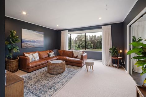 Photo of property in 211 Waikuku Beach Road, Waikuku, Rangiora, 7473