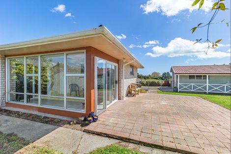 Photo of property in 208 Lindsay Road, Levin, 5510