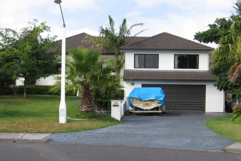 Photo of property in 11 Oystergrove Road, West Harbour, Auckland, 0618