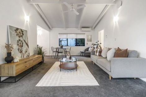 Photo of property in 3/254 Meola Road, Point Chevalier, Auckland, 1022