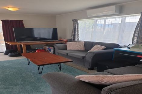 Photo of property in 26 Edwards Avenue, Henderson, Auckland, 0610