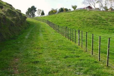 Photo of property in 890 Mangorei Road, Mangorei, New Plymouth, 4371