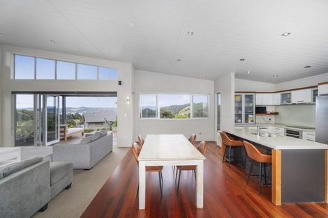 Photo of property in 50 Tarapatiki Drive, Whitianga, 3510