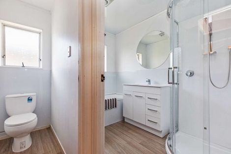 Photo of property in 2/17 Berwyn Avenue, Takanini, 2112