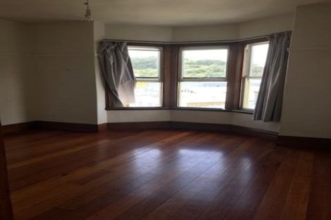 Photo of property in 4 Myrtle Crescent, Mount Cook, Wellington, 6021