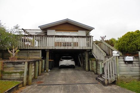 Photo of property in 40 Alwyn Avenue, Te Atatu South, Auckland, 0610