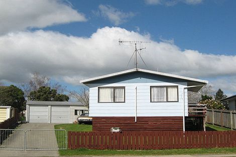 Photo of property in 11 Farnworth Crescent, Whakatane, 3120