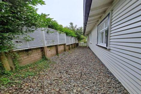 Photo of property in 22 Bracken Street, New Plymouth, 4310