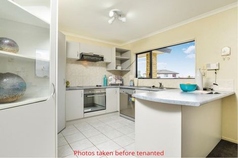 Photo of property in 70 Robert Ross Place, Clendon Park, Auckland, 2103