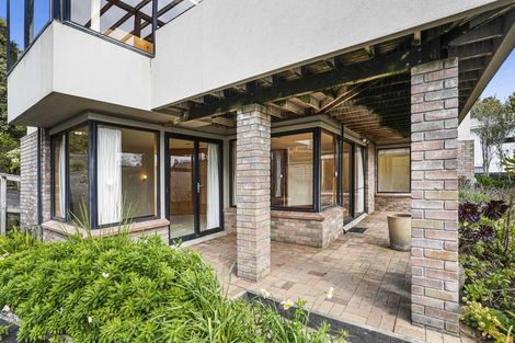 Photo of property in 8a Lake Crescent, Hamilton Lake, Hamilton, 3204