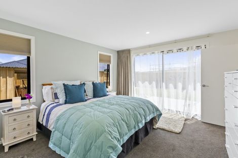 Photo of property in 39 Shepherd Road, Jacks Point, Queenstown, 9371