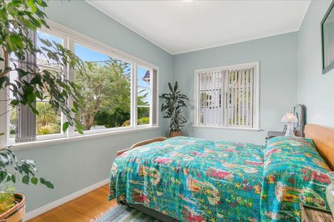 Photo of property in 9 Ashleigh Crescent, Miramar, Wellington, 6022