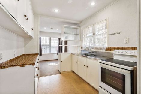 Photo of property in 35 Hobart Crescent, Wattle Downs, Auckland, 2103