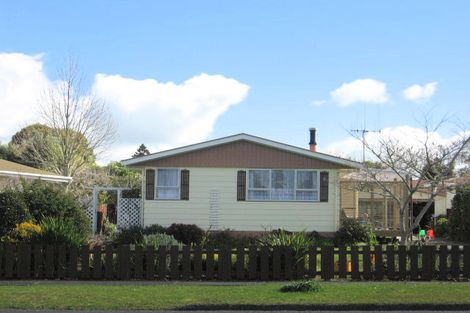 Photo of property in 16 Beazley Crescent, Tikipunga, Whangarei, 0112