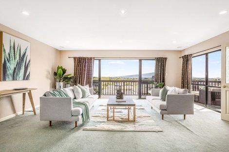 Photo of property in 54 Kakariki Grove, Waikanae, 5036