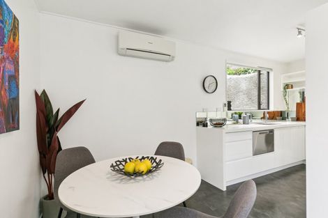 Photo of property in 90 Majoribanks Street, Mount Victoria, Wellington, 6011