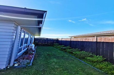 Photo of property in 12 Creda Road, Wattle Downs, Auckland, 2103