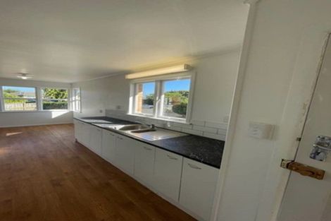 Photo of property in 8 Robert Grigg Place, Hamilton East, Hamilton, 3216