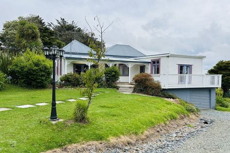Photo of property in 262 Mountain Road, Maungaturoto, 0587