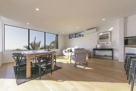 Photo of property in 11b Duncansby Road, Stanmore Bay, Whangaparaoa, 0932