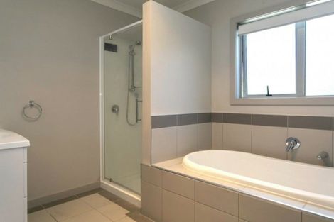 Photo of property in 7 Loch Views Road, Acacia Bay, Taupo, 3385