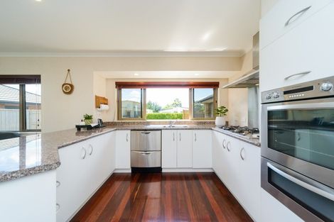 Photo of property in 7 Silkwood Place, Fitzherbert, Palmerston North, 4410