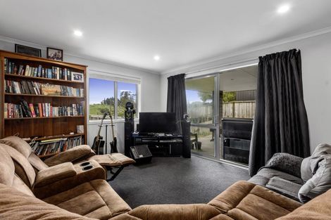 Photo of property in 142 Ballintoy Park Drive, Welcome Bay, Tauranga, 3175